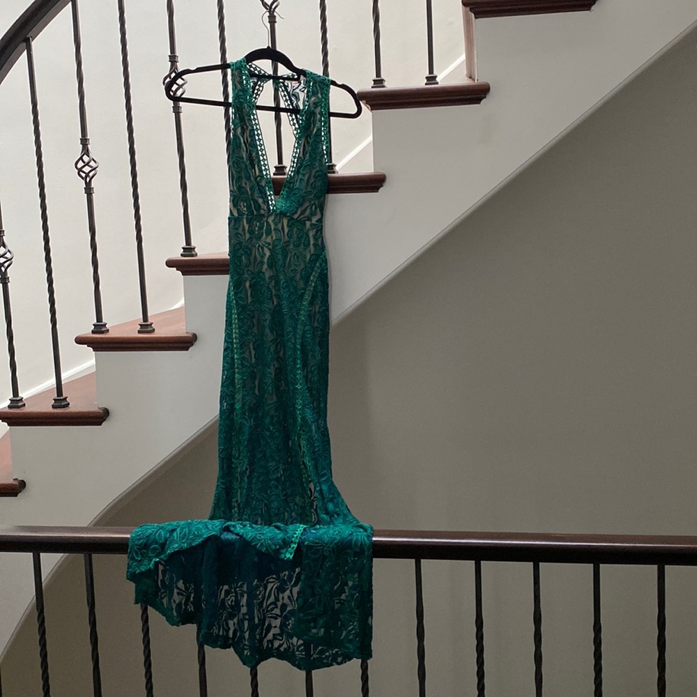 Emerald green prom dress